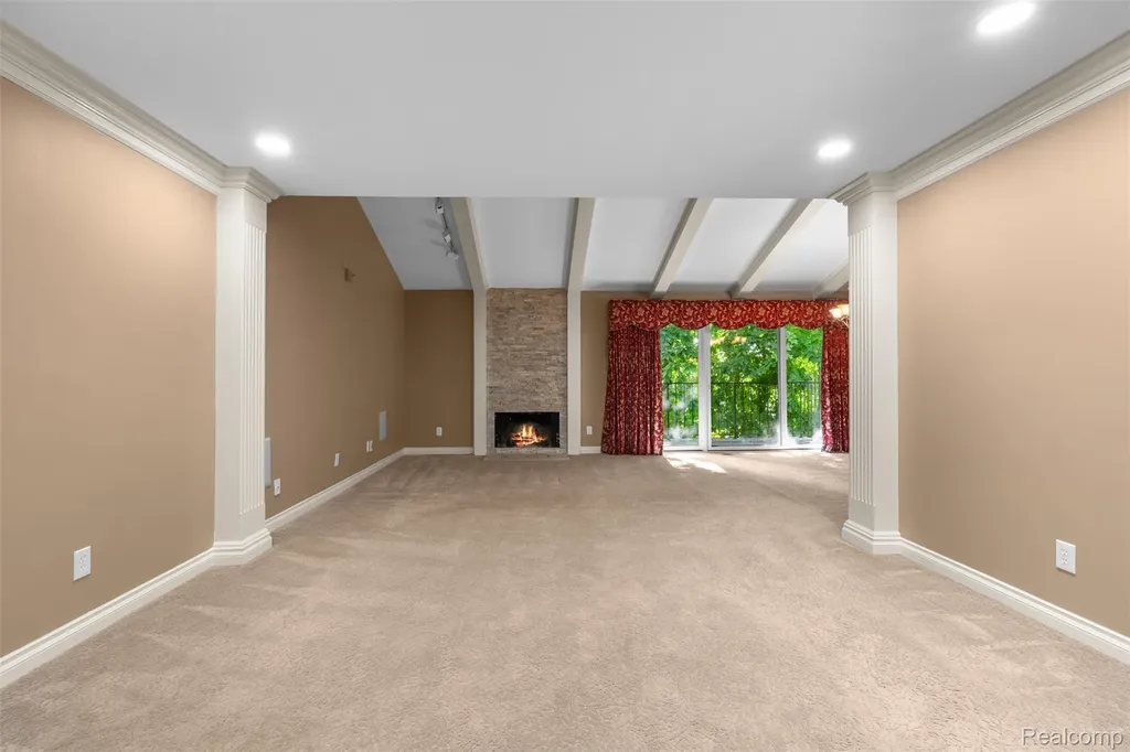 6471 Maple Hills Drive Bloomfield Hills City MI 48301