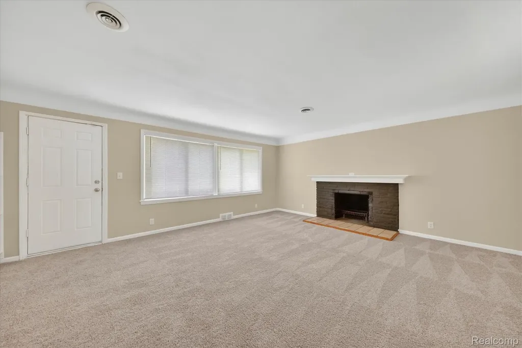 24827 Puritan Redford Charter Township MI 48239