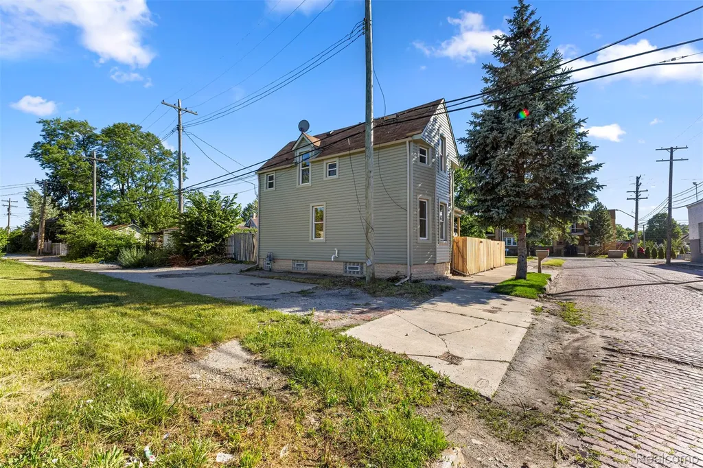 3435 Ruskin Street Detroit City MI 48216