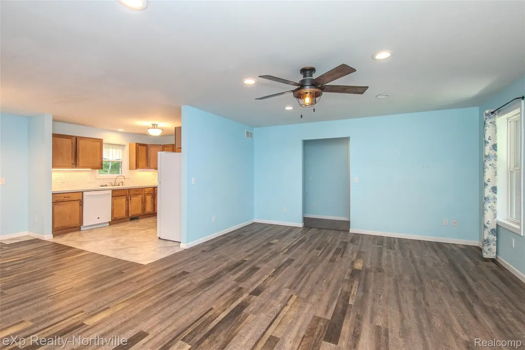1765 Parker Road Holly Township MI 48442