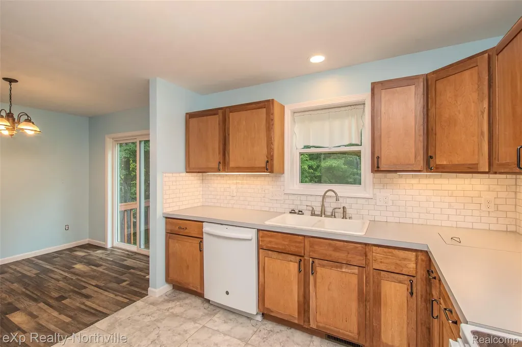 1765 Parker Road Holly Township MI 48442