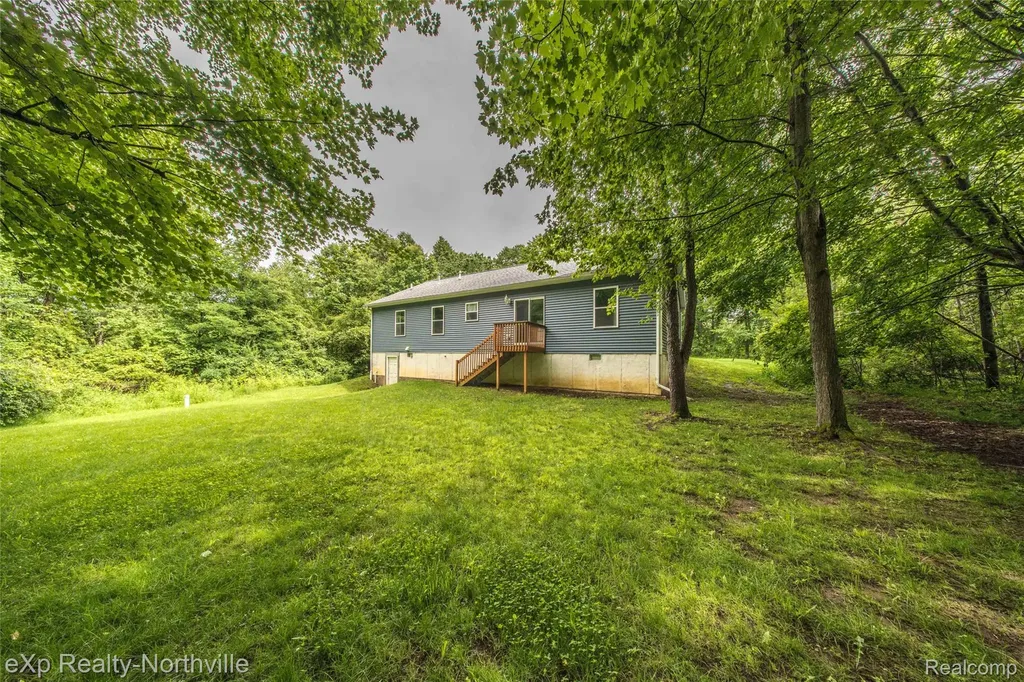 1765 Parker Road Holly Township MI 48442
