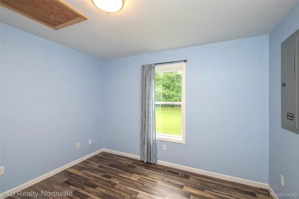 1765 Parker Road Holly Township MI 48442