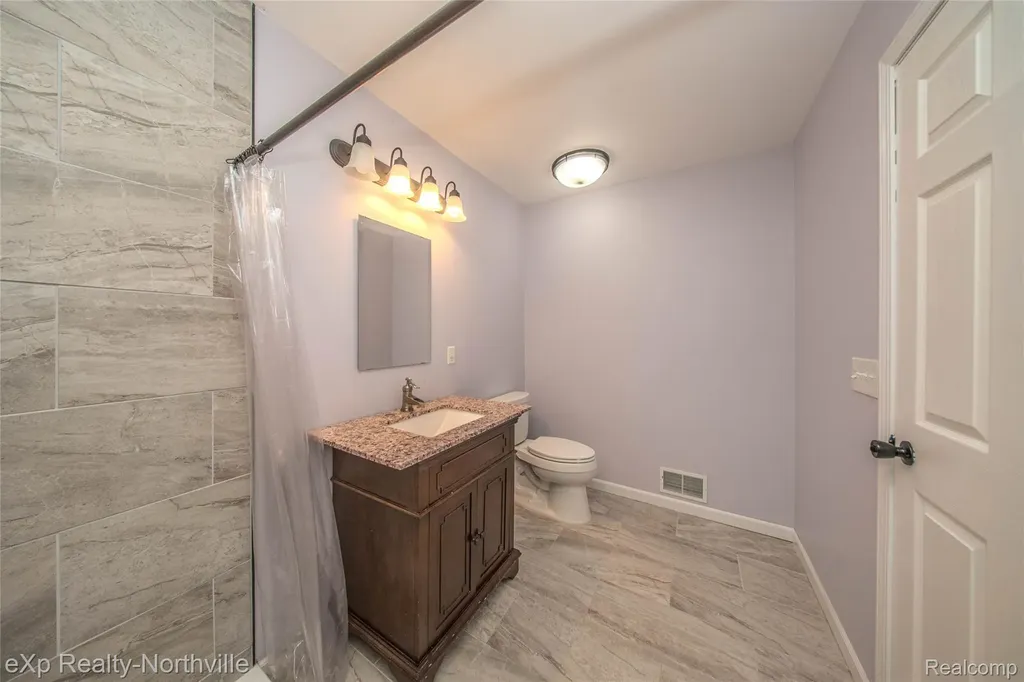 1765 Parker Road Holly Township MI 48442