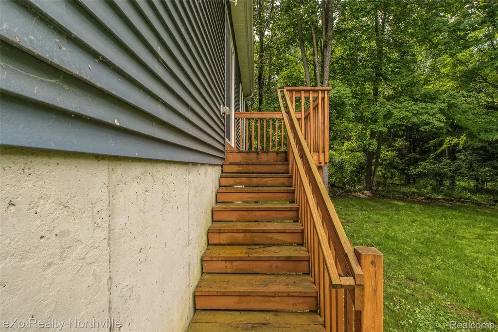 1765 Parker Road Holly Township MI 48442