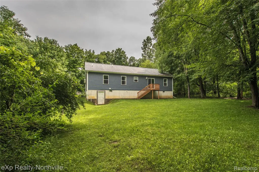 1765 Parker Road Holly Township MI 48442