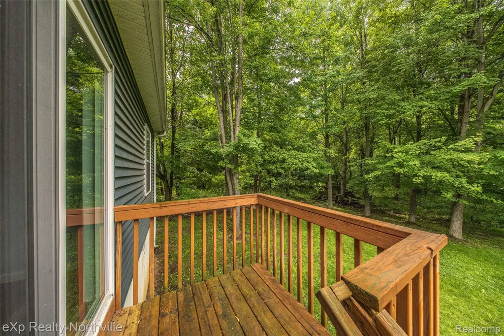 1765 Parker Road Holly Township MI 48442