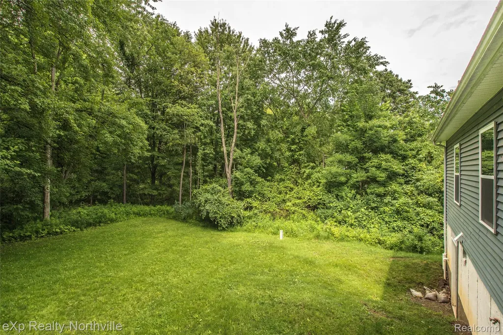 1765 Parker Road Holly Township MI 48442