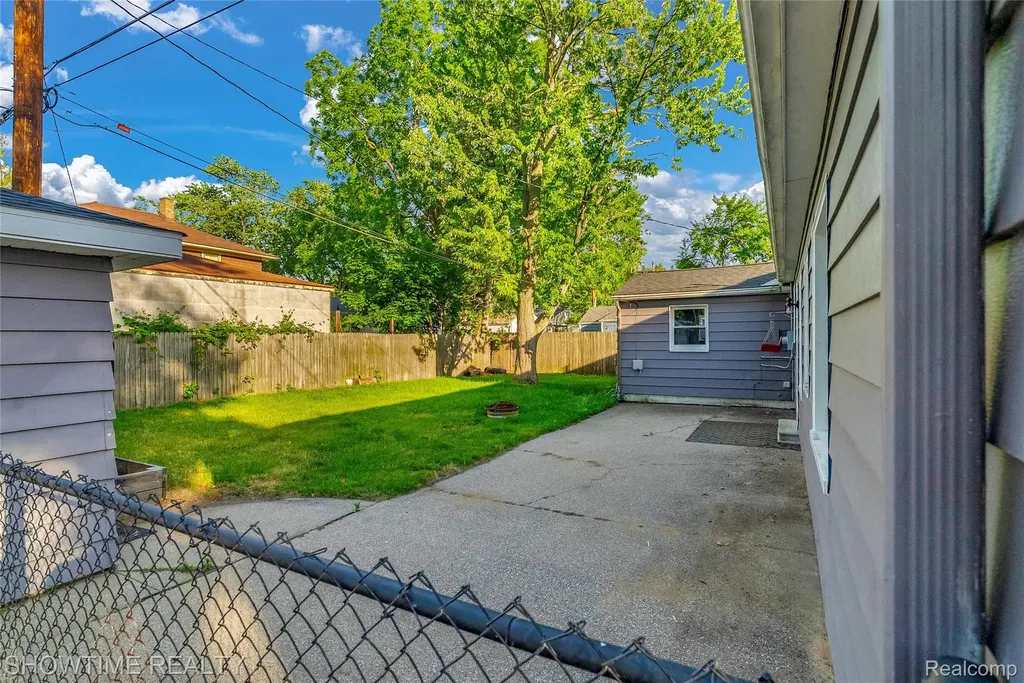 3444 Maple Street Port Huron City MI 48060