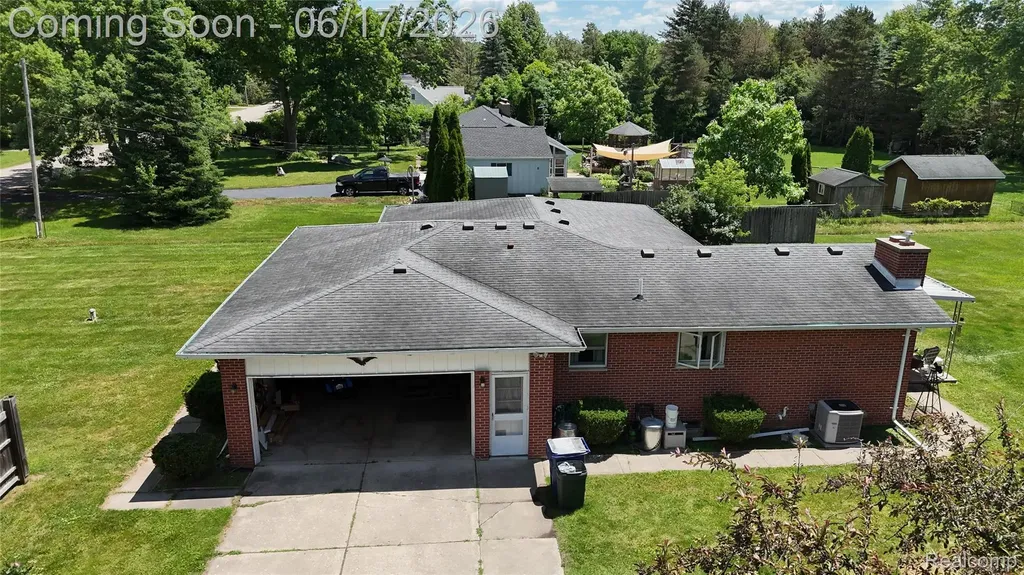 3174 Mcgregor Street Grand Blanc Charter Township MI 48439