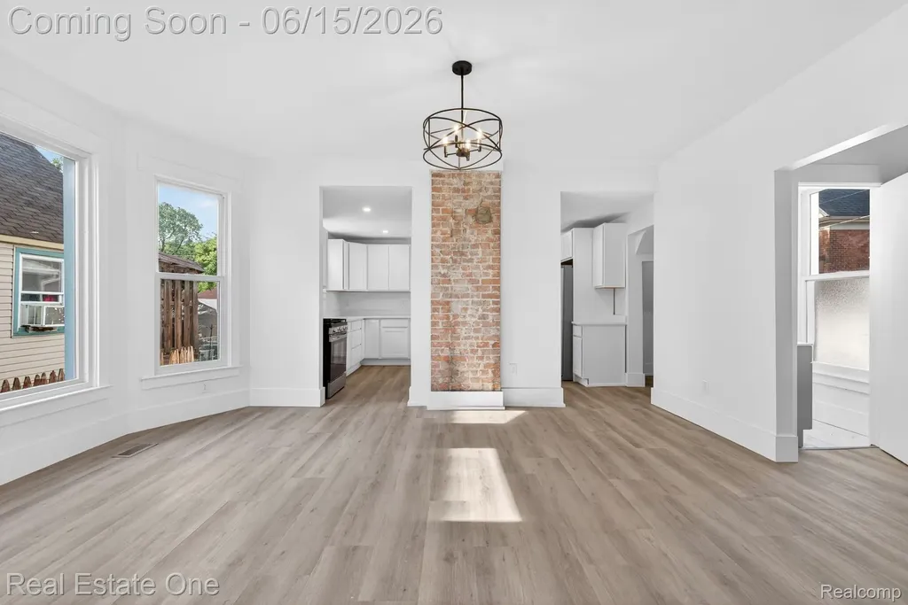 255 Poplar Street Wyandotte City MI 48192