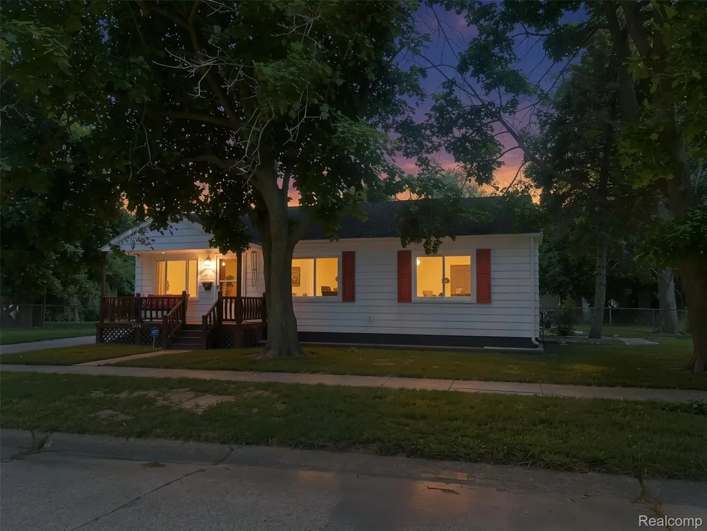 3918 Whitney Avenue Flint City MI 48532