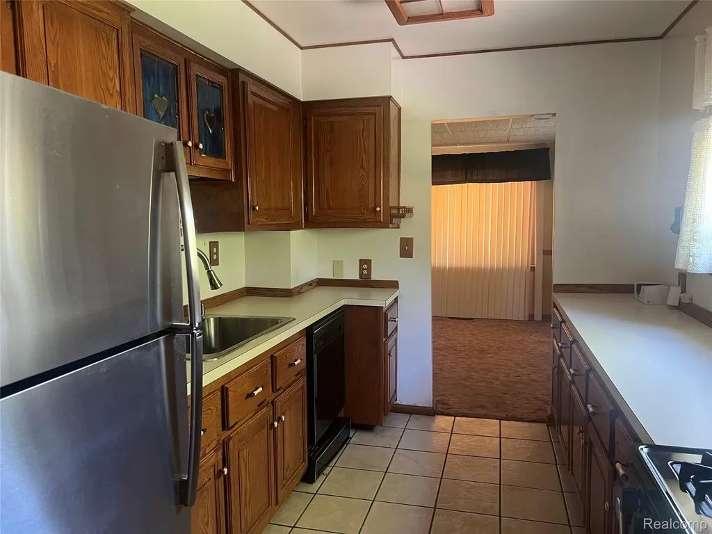 3918 Whitney Avenue Flint City MI 48532