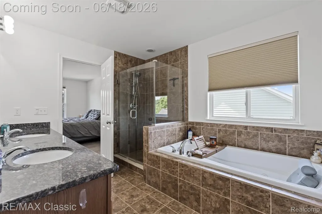 10884 Bouldercrest Drive Green Oak Township MI 48178