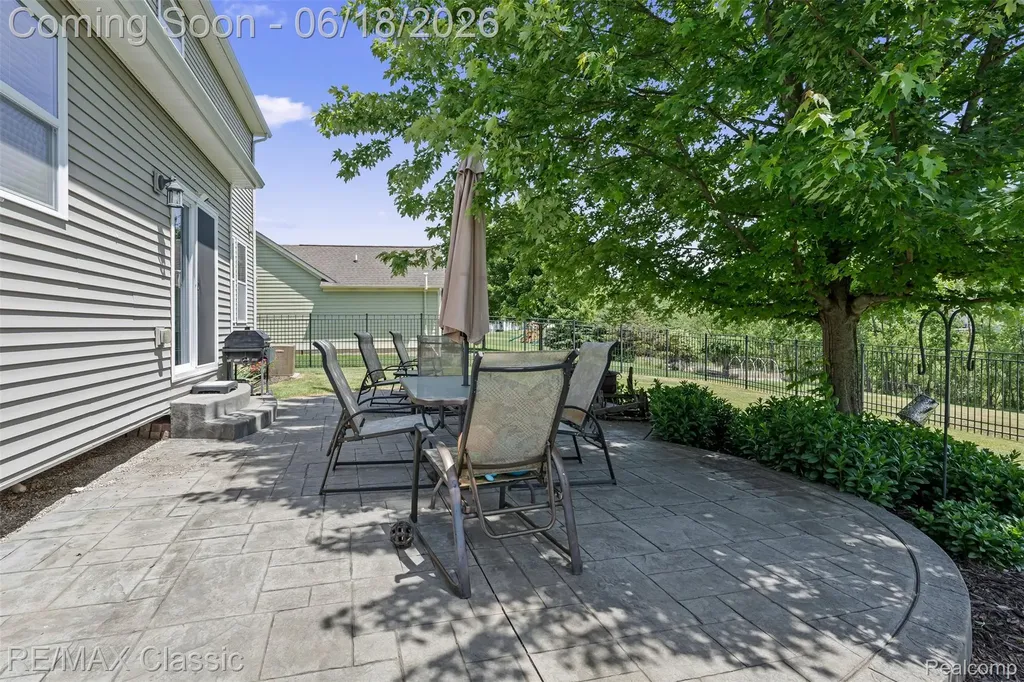 10884 Bouldercrest Drive Green Oak Township MI 48178