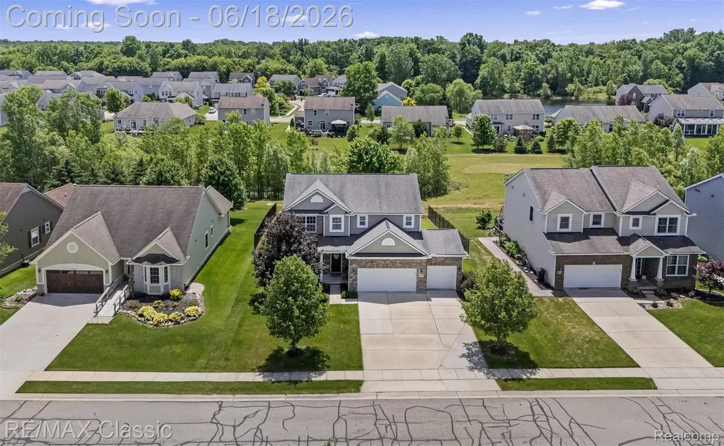10884 Bouldercrest Drive Green Oak Township MI 48178