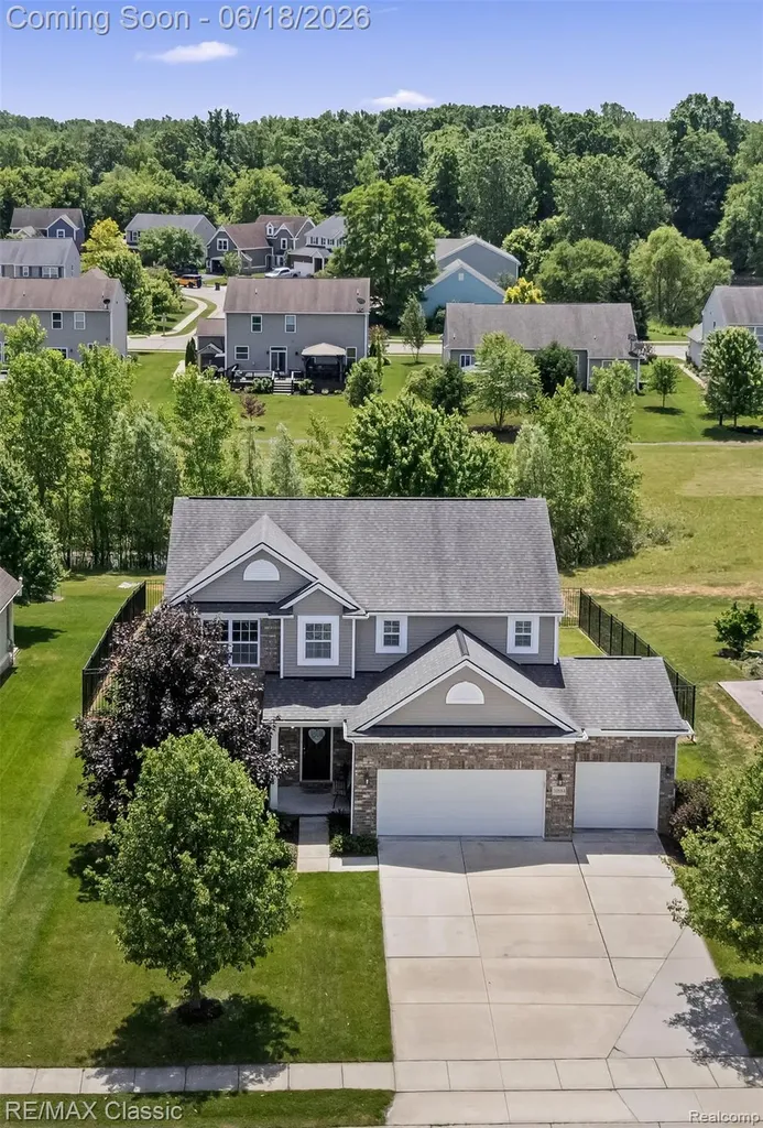 10884 Bouldercrest Drive Green Oak Township MI 48178