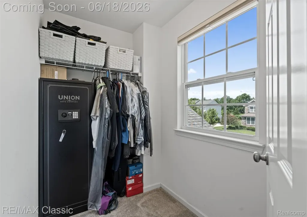 10884 Bouldercrest Drive Green Oak Township MI 48178