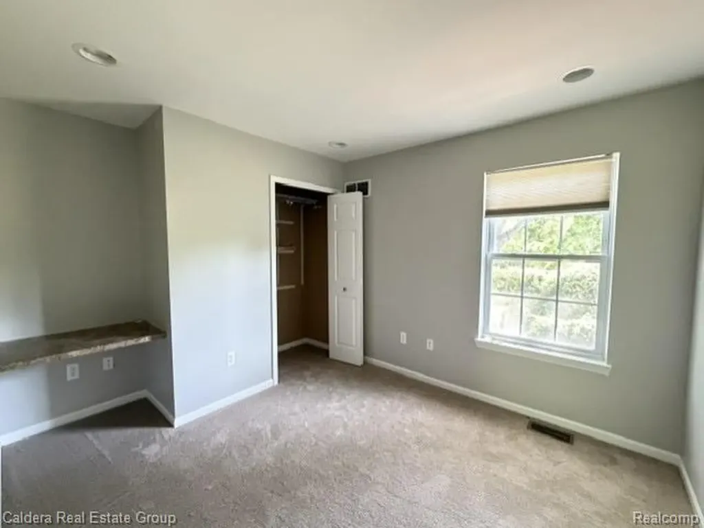815 Manzano Drive Wolverine Lake Village MI 48390