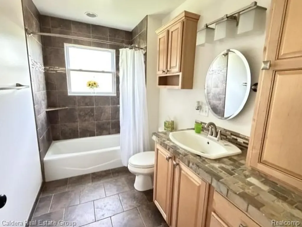 815 Manzano Drive Wolverine Lake Village MI 48390