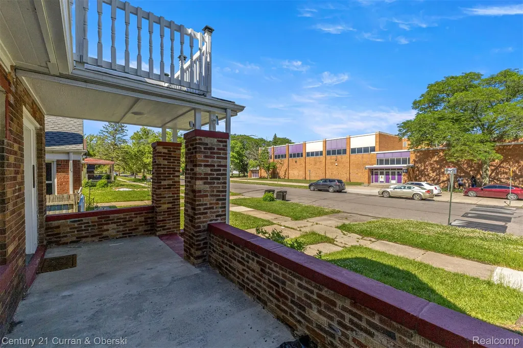 14861 Saint Marys Street Detroit City MI 48227