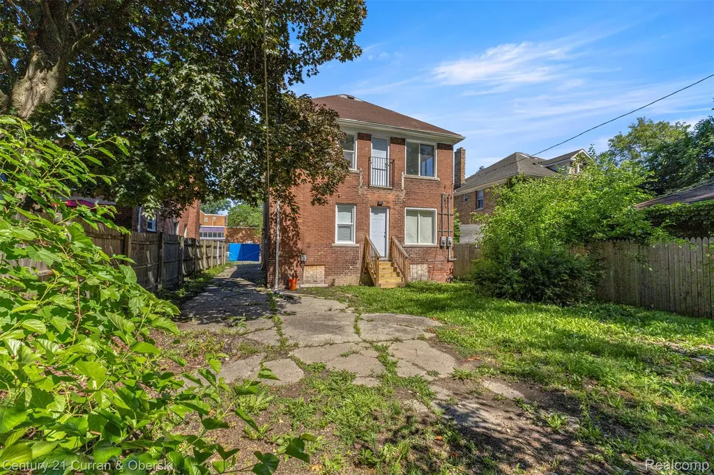 14861 Saint Marys Street Detroit City MI 48227