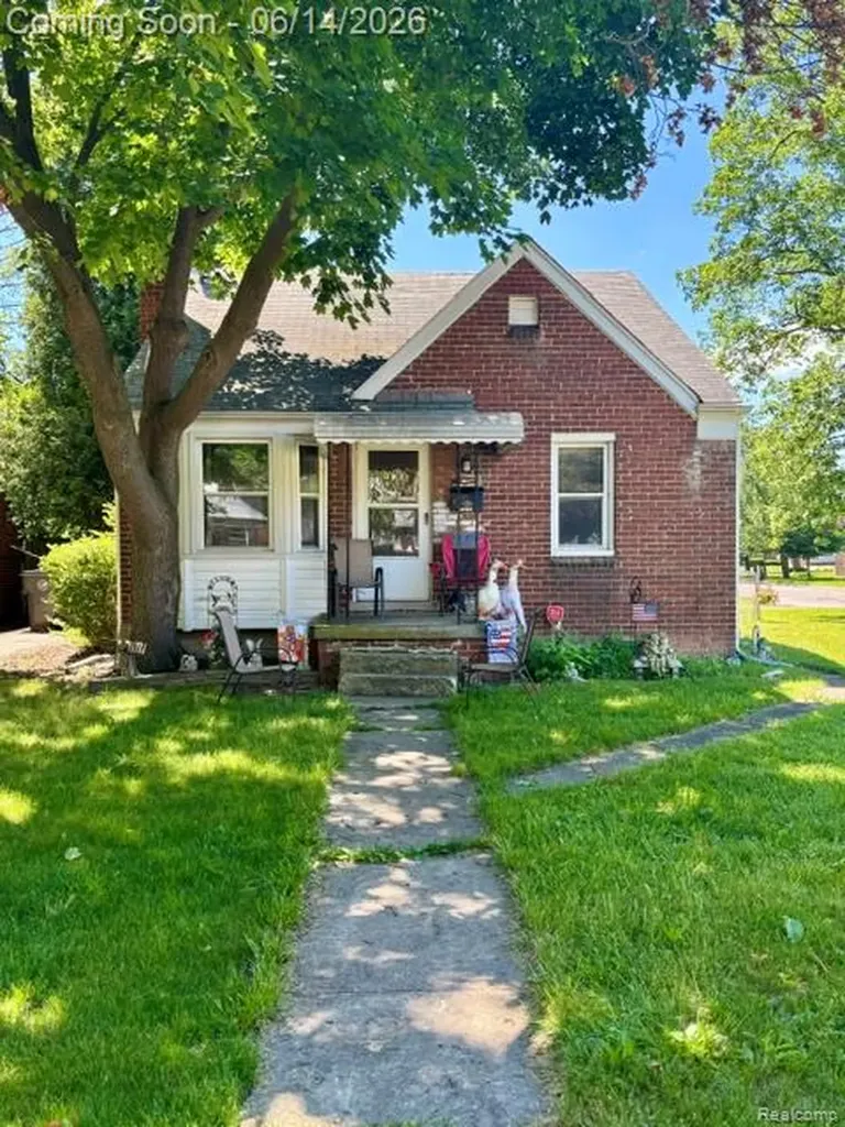 1014 Arlington Street Inkster City MI 48141