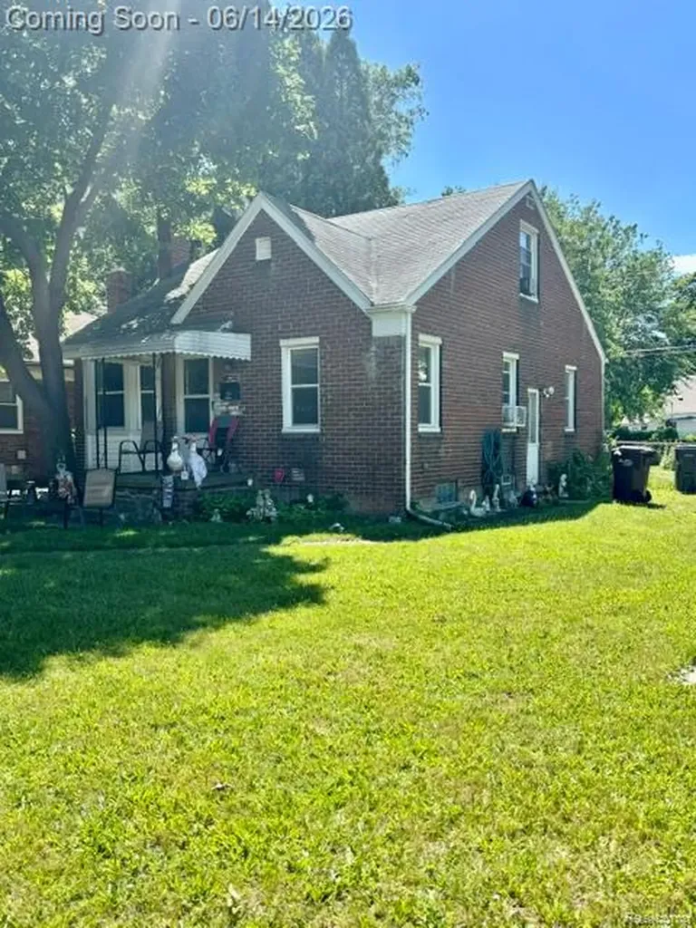 1014 Arlington Street Inkster City MI 48141
