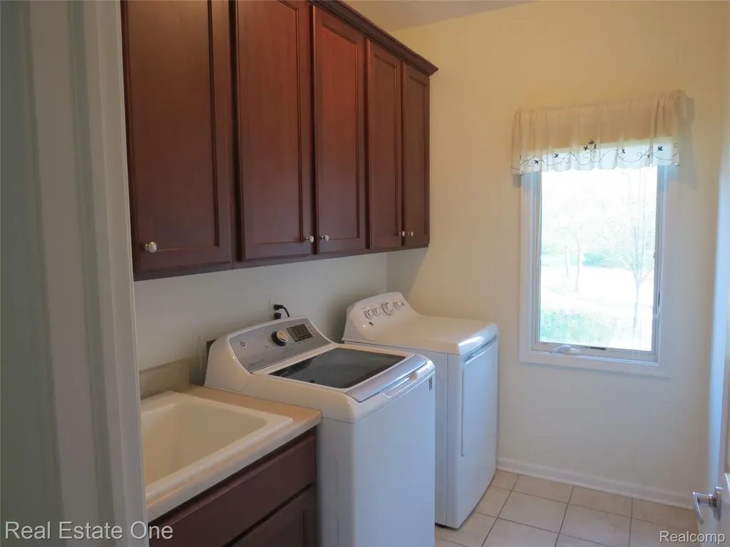45702 Balfour Court Novi City MI 48377