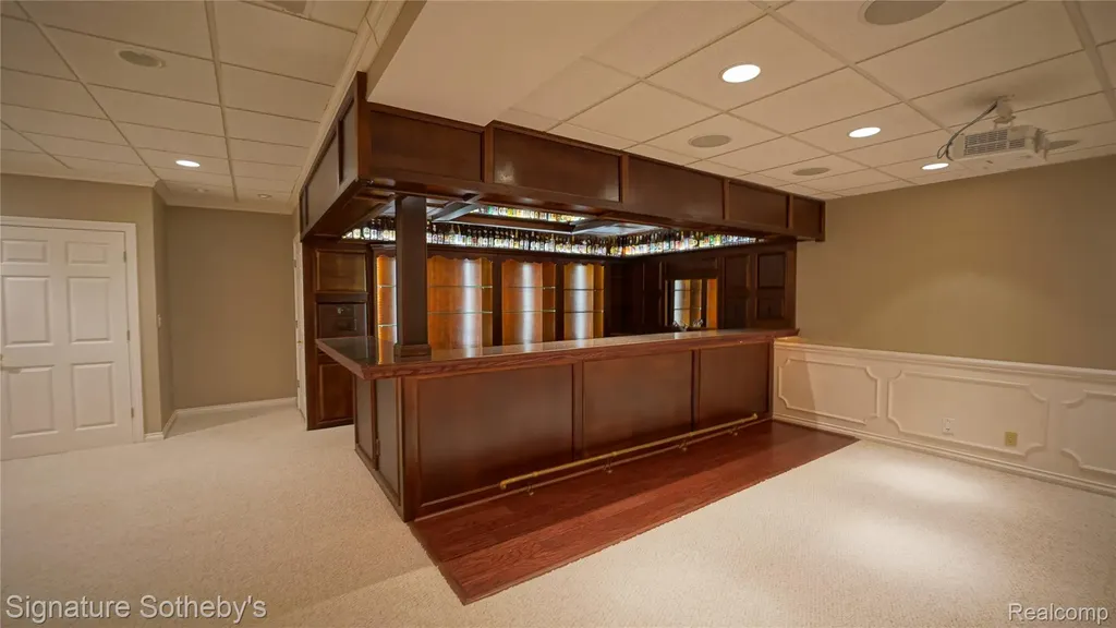 6608 Enclave Drive Independence Charter Township MI 48348