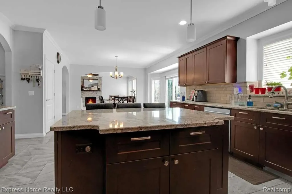 56713 Peach Tree Lane Macomb Township MI 48042
