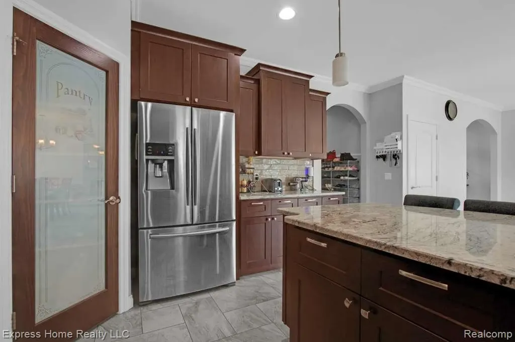 56713 Peach Tree Lane Macomb Township MI 48042