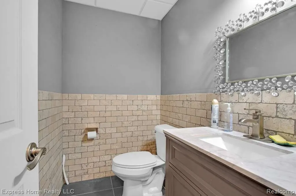 56713 Peach Tree Lane Macomb Township MI 48042