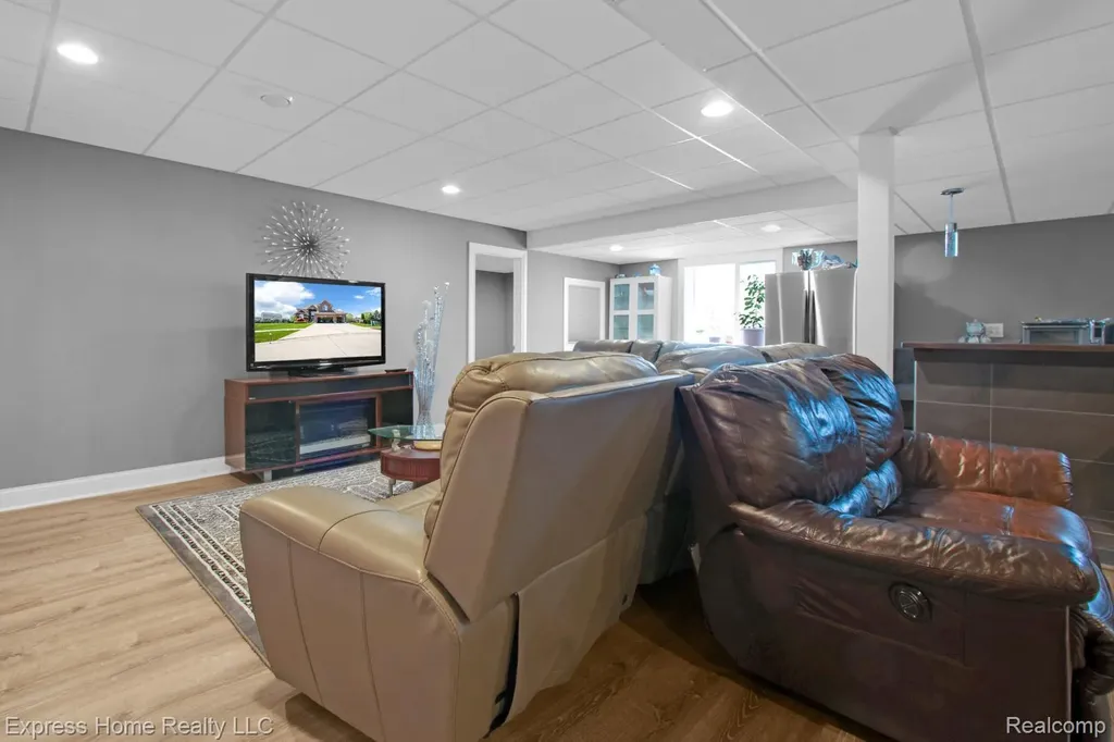 56713 Peach Tree Lane Macomb Township MI 48042