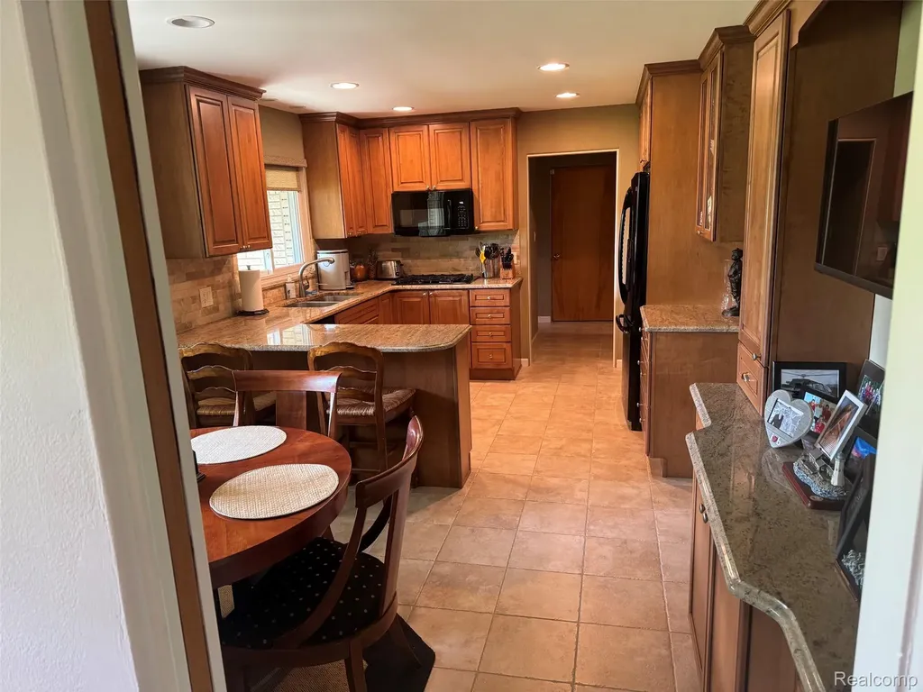 6925 Windham Lane Bloomfield Charter Township MI 48301