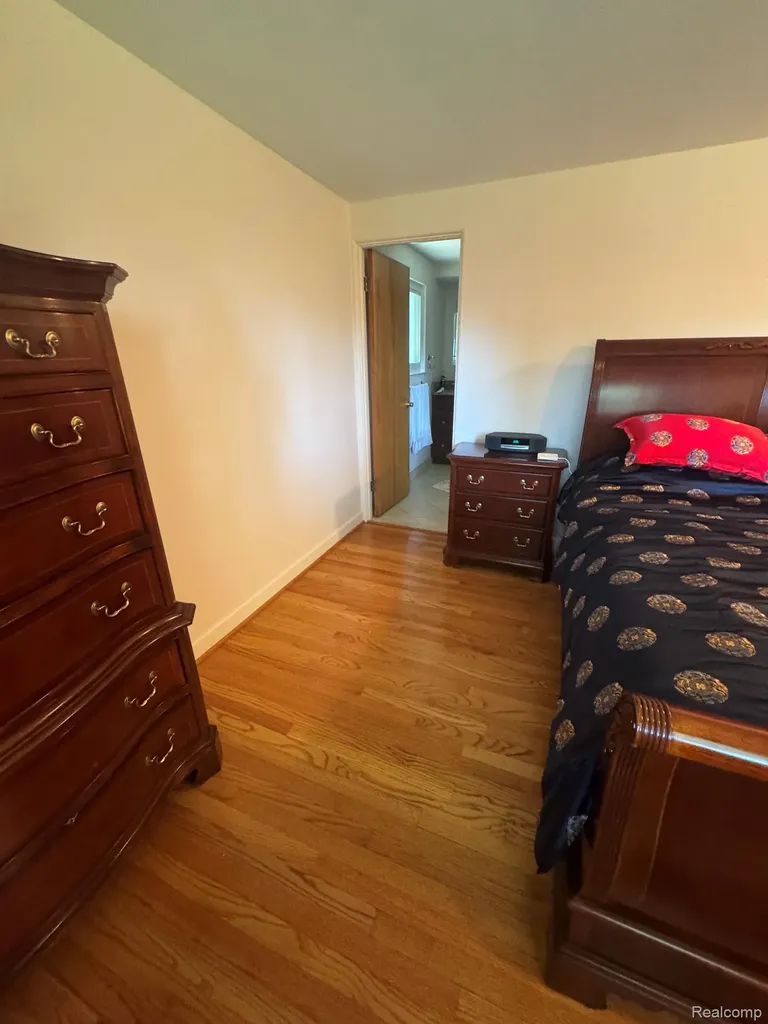 6925 Windham Lane Bloomfield Charter Township MI 48301
