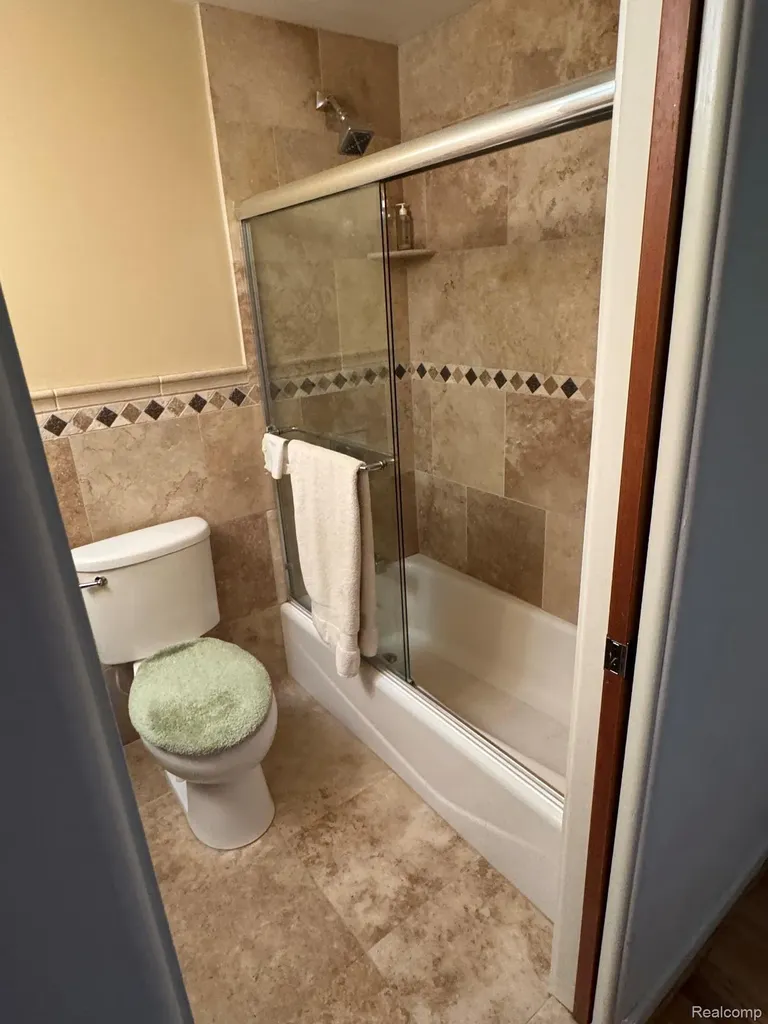 6925 Windham Lane Bloomfield Charter Township MI 48301