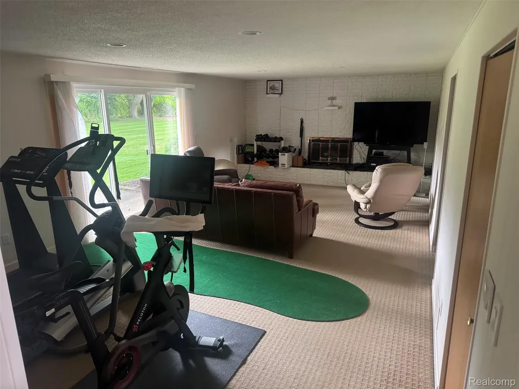 6925 Windham Lane Bloomfield Charter Township MI 48301