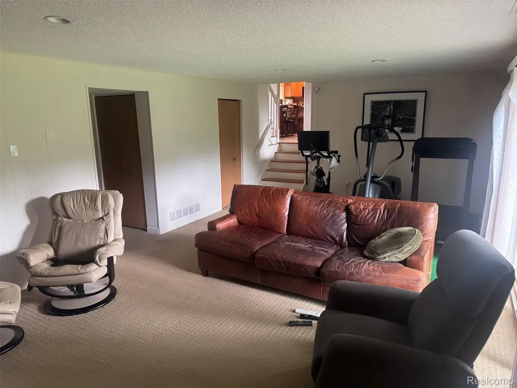 6925 Windham Lane Bloomfield Charter Township MI 48301
