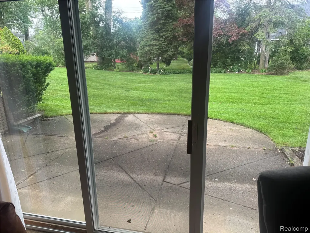 6925 Windham Lane Bloomfield Charter Township MI 48301