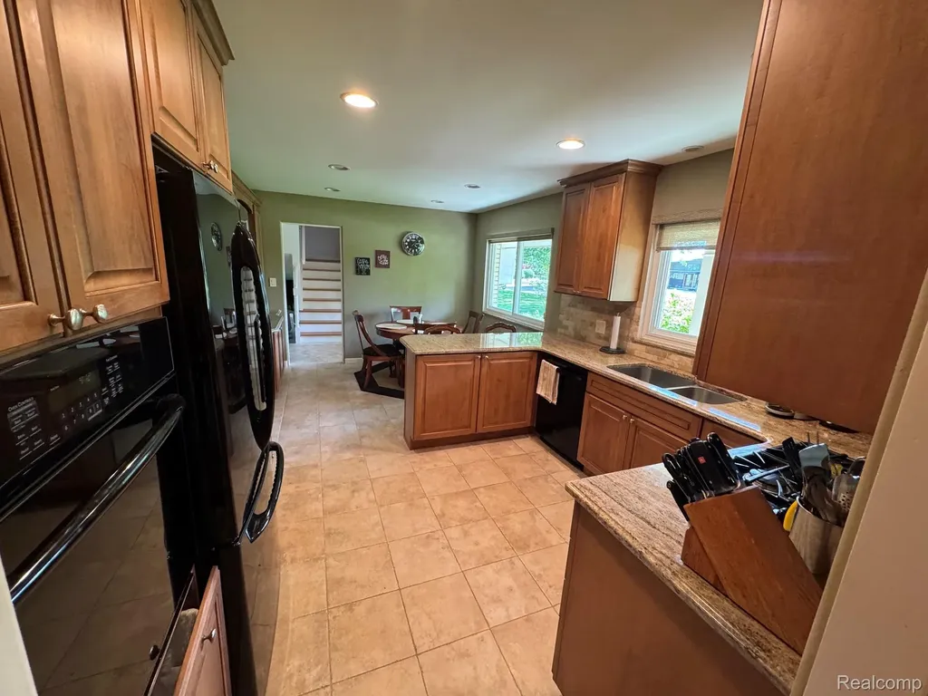 6925 Windham Lane Bloomfield Charter Township MI 48301