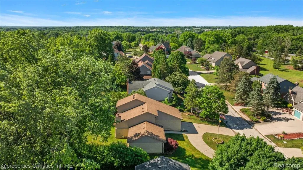 37224 Chesapeake Road Farmington Hills City MI 48335