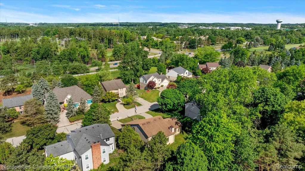37224 Chesapeake Road Farmington Hills City MI 48335