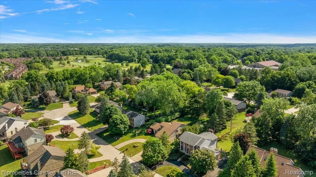 37224 Chesapeake Road Farmington Hills City MI 48335