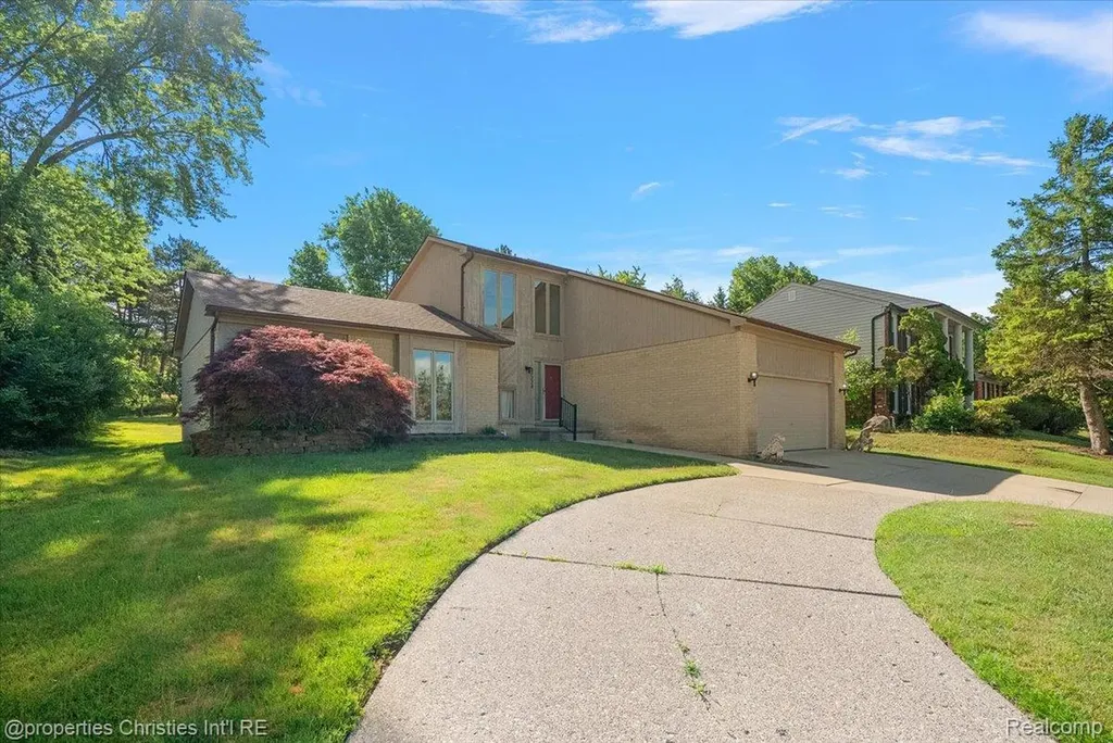 37224 Chesapeake Road Farmington Hills City MI 48335