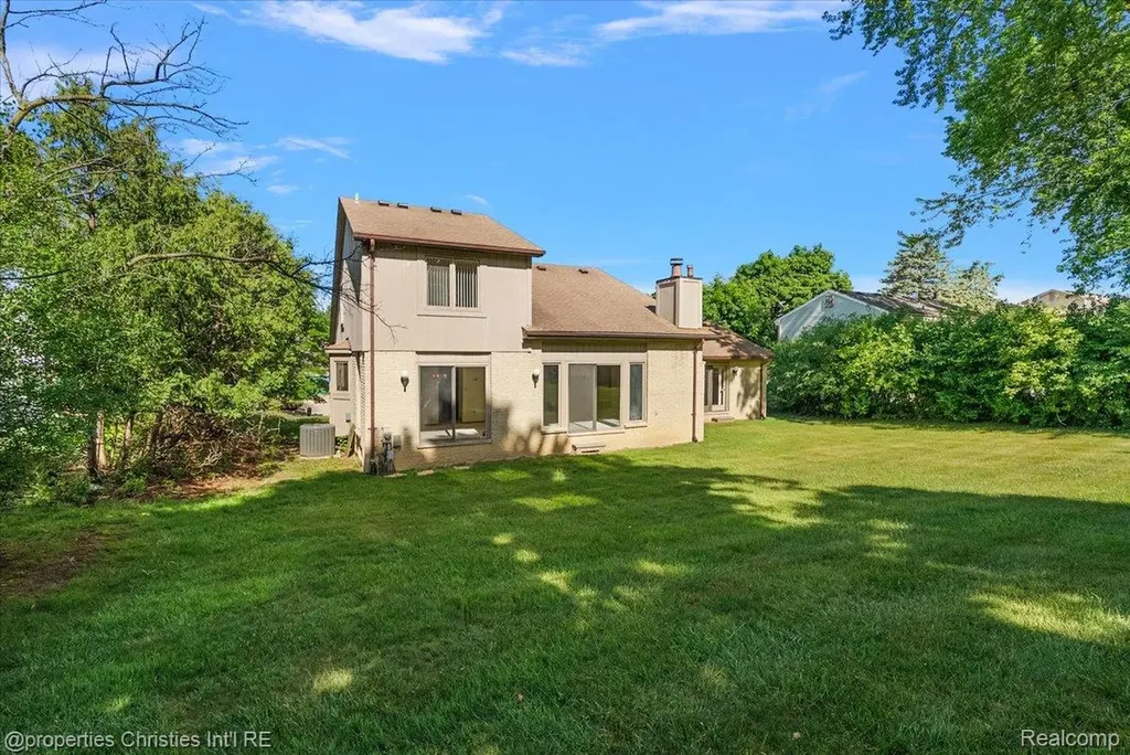 37224 Chesapeake Road Farmington Hills City MI 48335