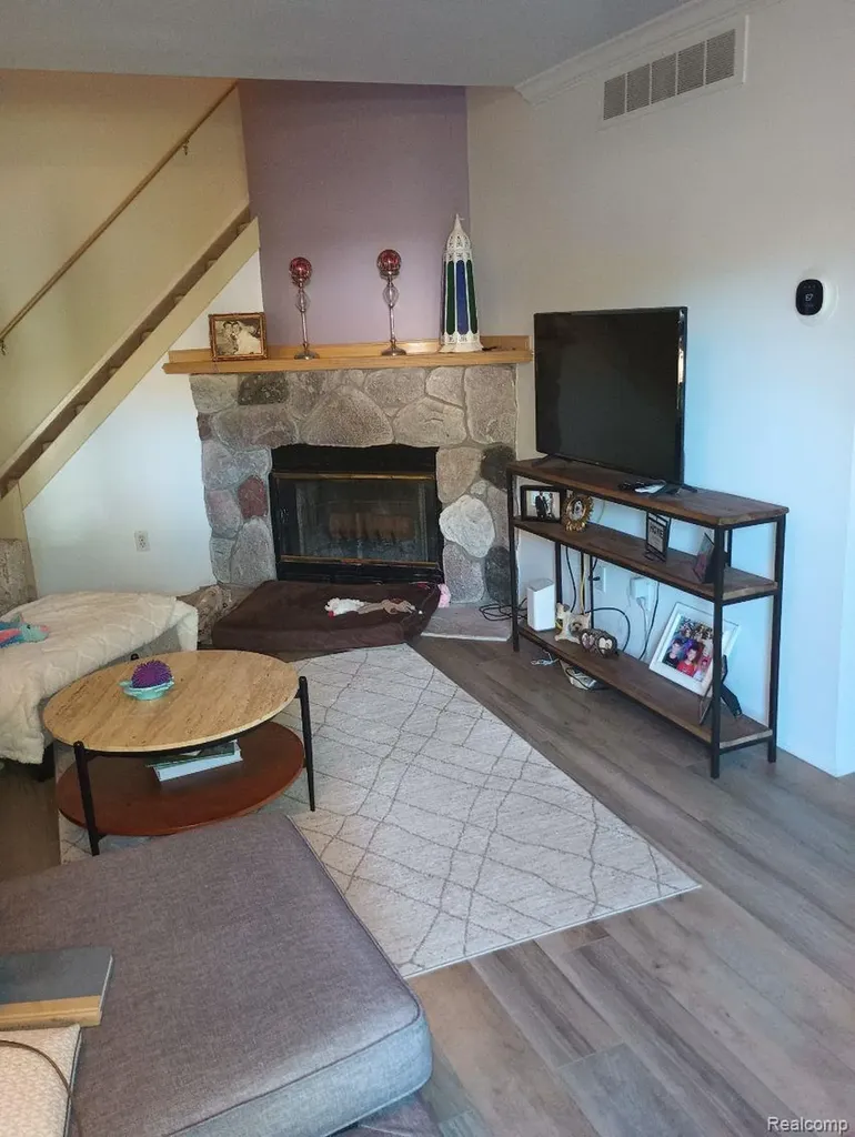 34777 E Wilma Court Chesterfield Township MI 48047