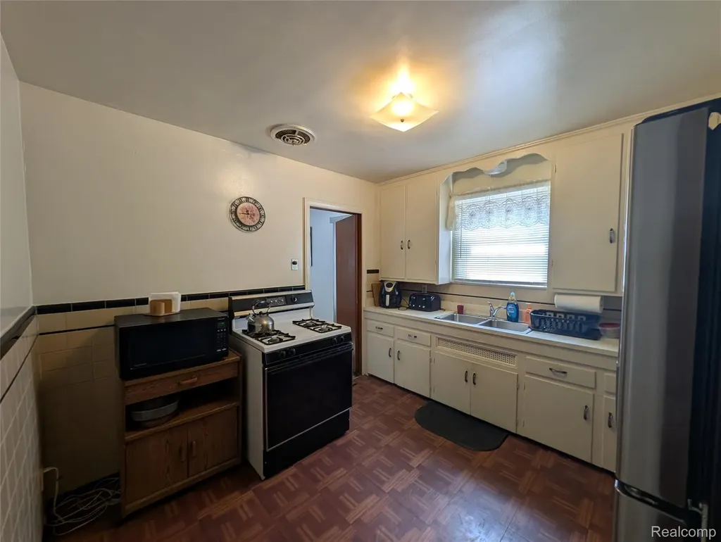 4475 Grayton Street Detroit City MI 48224