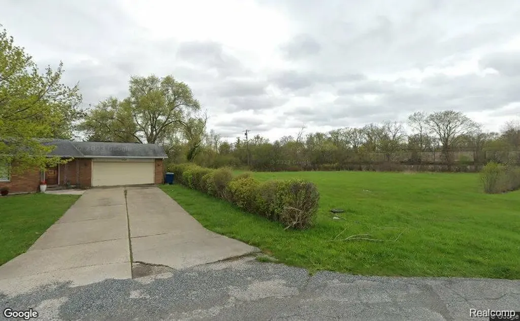4500 S Michelle Street Buena Vista Charter Township MI 48601