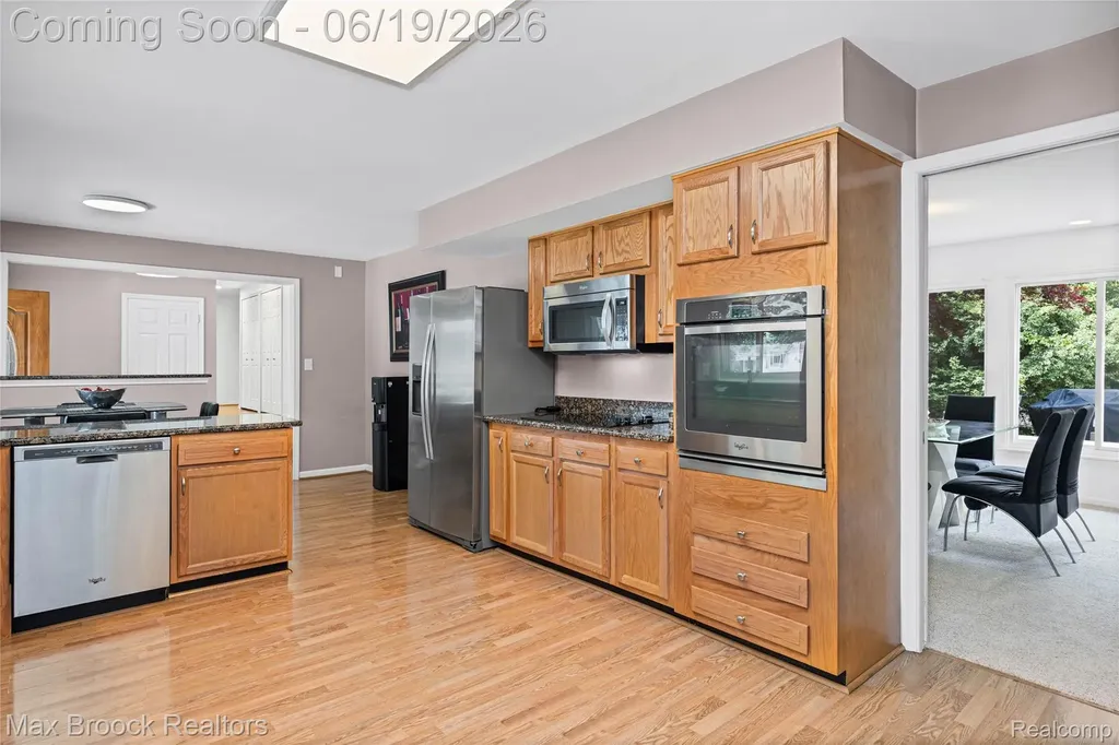 25551 Kilreigh Drive Farmington Hills City MI 48336